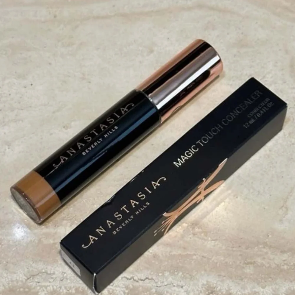 ❇️#17 Anastasia Beverly Hills Magic Touch Concealer NWT